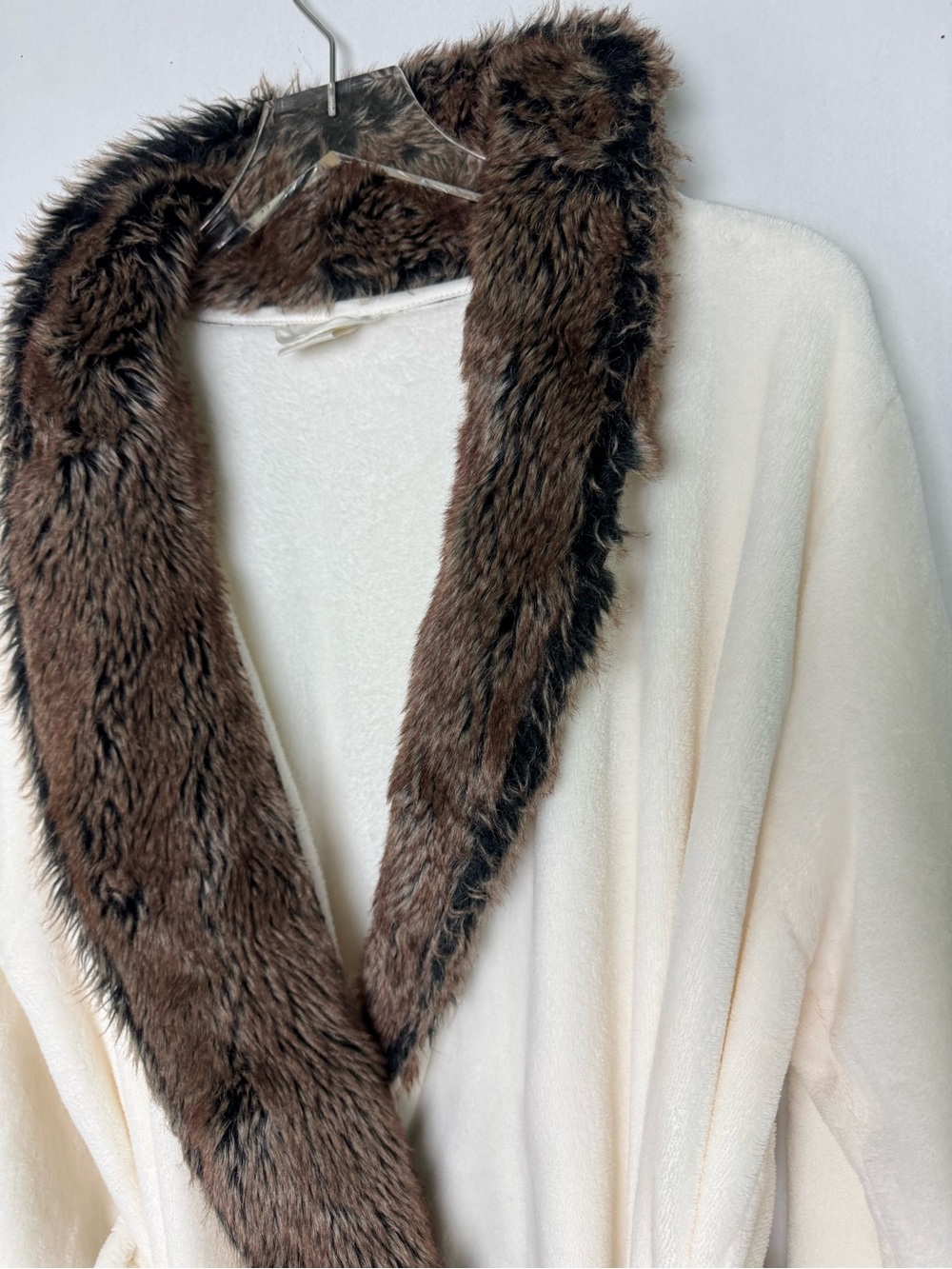Luxe Faux Fur Plush Full Length Wrap Robe Size L/XL - Picture 5 of 10